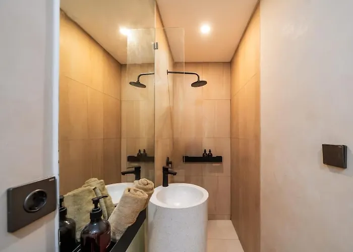 3 - Elegant Tropical Escape Holiday home *
